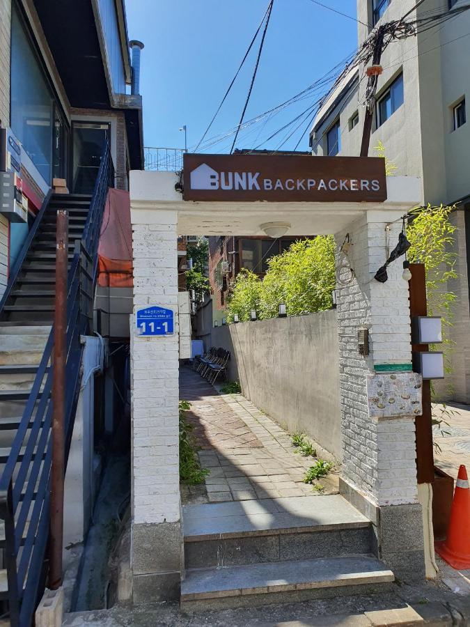 Bunk Backpackers Guesthouse Сеул Екстер'єр фото